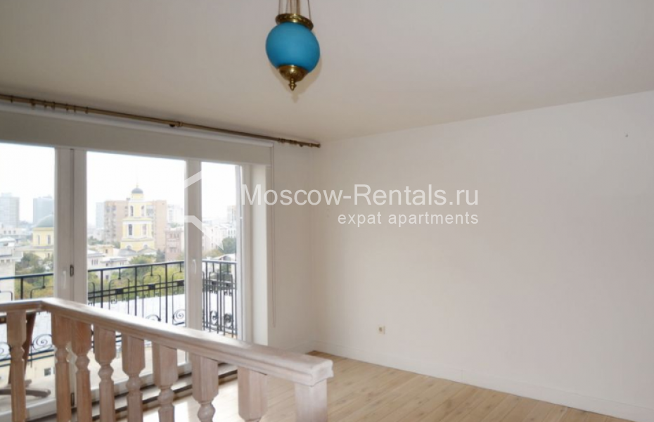 Photo #9 3-room (2 BR) apartment for <a href="http://moscow-rentals.ru/en/articles/long-term-rent" target="_blank">a long-term</a> rent
 in Russia, Moscow, Tverskoi blv, 9
