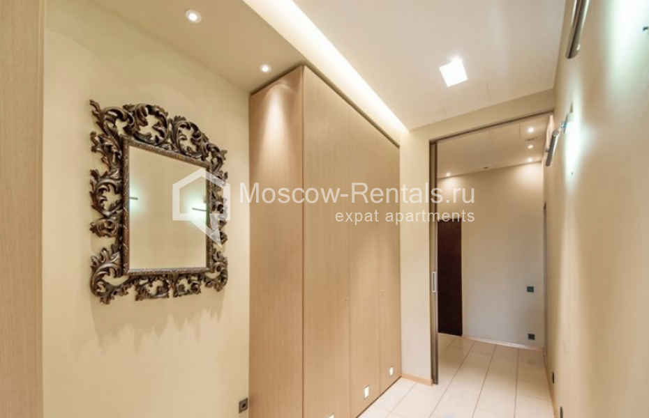Photo #8 3-room (2 BR) apartment for <a href="http://moscow-rentals.ru/en/articles/long-term-rent" target="_blank">a long-term</a> rent
 in Russia, Moscow, Degtyarnyi lane, 10С2