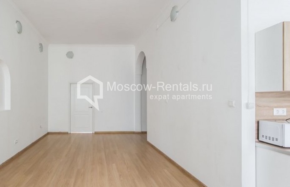 Photo #4 6-room (5 BR) apartment for <a href="http://moscow-rentals.ru/en/articles/long-term-rent" target="_blank">a long-term</a> rent
 in Russia, Moscow, Myasnitskaya str, 15