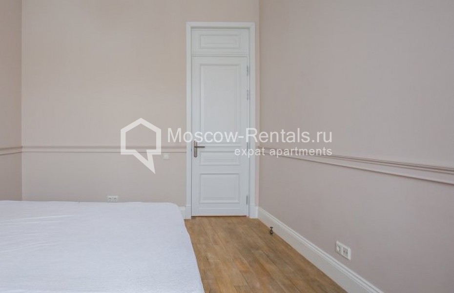 Photo #13 5-room (4 BR) apartment for <a href="http://moscow-rentals.ru/en/articles/long-term-rent" target="_blank">a long-term</a> rent
 in Russia, Moscow, Ogorodnaya Sloboda str, 14