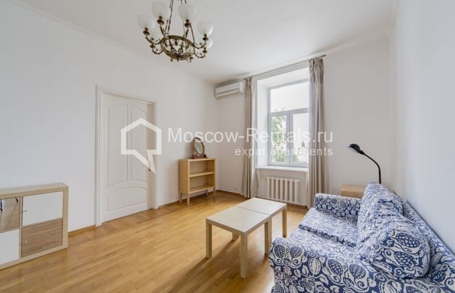 Photo #21 4-room (3 BR) apartment for <a href="http://moscow-rentals.ru/en/articles/long-term-rent" target="_blank">a long-term</a> rent
 in Russia, Moscow, Znamenka str, 13С1