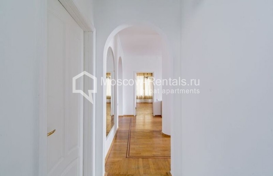 Photo #27 4-room (3 BR) apartment for <a href="http://moscow-rentals.ru/en/articles/long-term-rent" target="_blank">a long-term</a> rent
 in Russia, Moscow, Znamenka str, 13С1