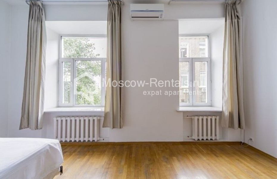 Photo #14 4-room (3 BR) apartment for <a href="http://moscow-rentals.ru/en/articles/long-term-rent" target="_blank">a long-term</a> rent
 in Russia, Moscow, Znamenka str, 13С1