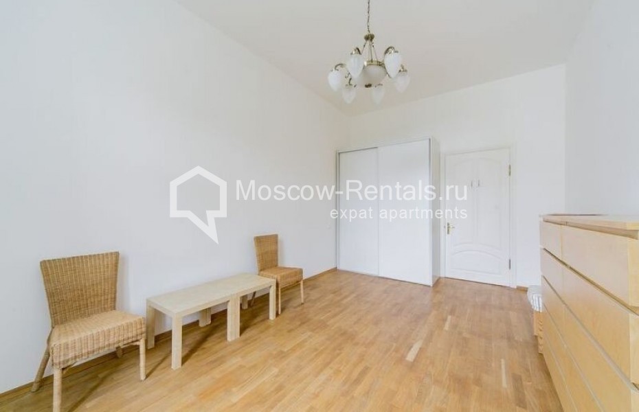 Photo #19 4-room (3 BR) apartment for <a href="http://moscow-rentals.ru/en/articles/long-term-rent" target="_blank">a long-term</a> rent
 in Russia, Moscow, Znamenka str, 13С1