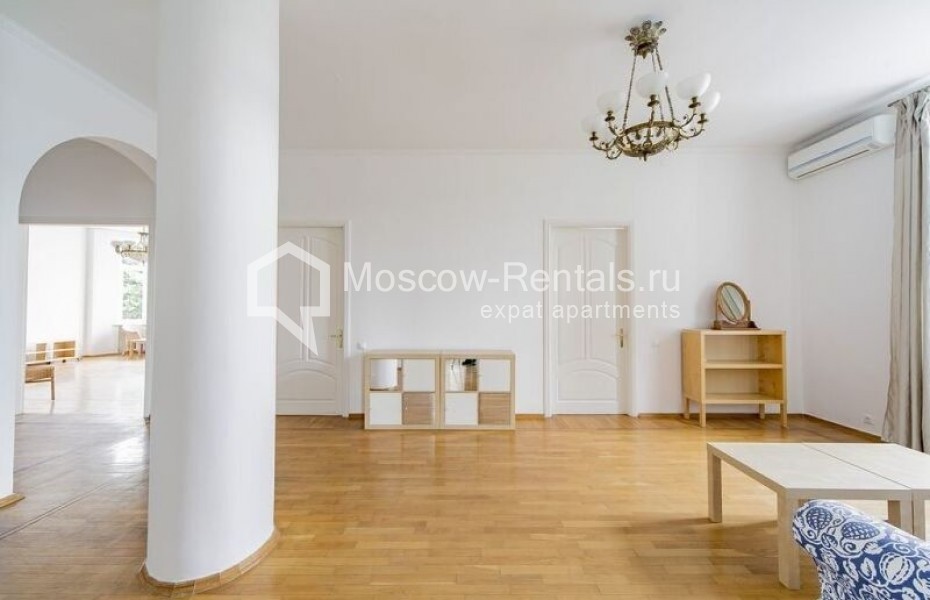 Photo #22 4-room (3 BR) apartment for <a href="http://moscow-rentals.ru/en/articles/long-term-rent" target="_blank">a long-term</a> rent
 in Russia, Moscow, Znamenka str, 13С1