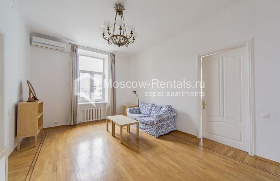 Photo #20 4-room (3 BR) apartment for <a href="http://moscow-rentals.ru/en/articles/long-term-rent" target="_blank">a long-term</a> rent
 in Russia, Moscow, Znamenka str, 13С1