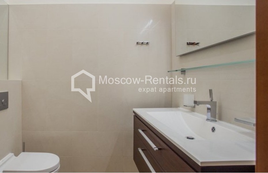 Photo #17 5-room (4 BR) apartment for <a href="http://moscow-rentals.ru/en/articles/long-term-rent" target="_blank">a long-term</a> rent
 in Russia, Moscow, Krivokolennyi lane, 14С1