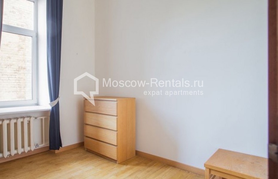 Photo #12 5-room (4 BR) apartment for <a href="http://moscow-rentals.ru/en/articles/long-term-rent" target="_blank">a long-term</a> rent
 in Russia, Moscow, Krivokolennyi lane, 14С1