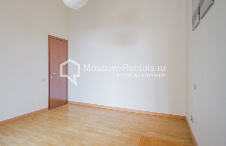 Photo #13 5-room (4 BR) apartment for <a href="http://moscow-rentals.ru/en/articles/long-term-rent" target="_blank">a long-term</a> rent
 in Russia, Moscow, Krivokolennyi lane, 14С1