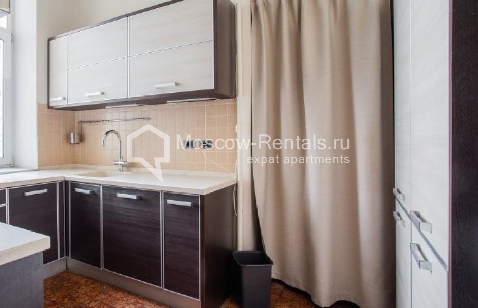 Photo #5 5-room (4 BR) apartment for <a href="http://moscow-rentals.ru/en/articles/long-term-rent" target="_blank">a long-term</a> rent
 in Russia, Moscow, Krivokolennyi lane, 14С1
