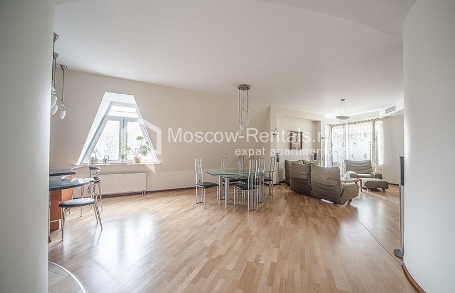 Photo #1 4-room (3 BR) apartment for <a href="http://moscow-rentals.ru/en/articles/long-term-rent" target="_blank">a long-term</a> rent
 in Russia, Moscow, Daev lane, 5