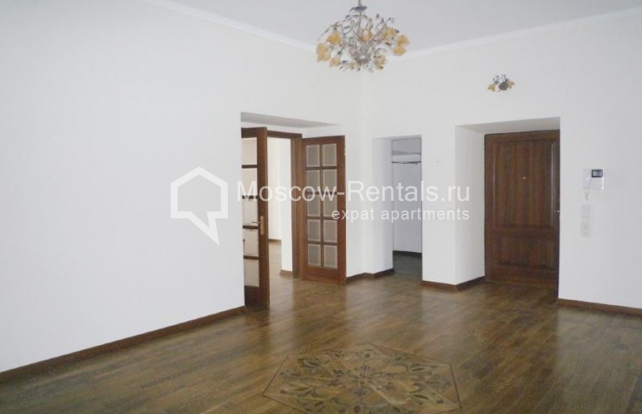 Photo #7 4-room (3 BR) apartment for <a href="http://moscow-rentals.ru/en/articles/long-term-rent" target="_blank">a long-term</a> rent
 in Russia, Moscow, Sretenskyi lane, 14С1