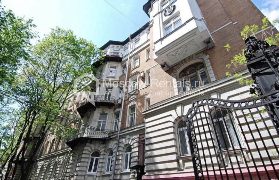 Photo #20 4-room (3 BR) apartment for <a href="http://moscow-rentals.ru/en/articles/long-term-rent" target="_blank">a long-term</a> rent
 in Russia, Moscow, Sretenskyi lane, 14С1