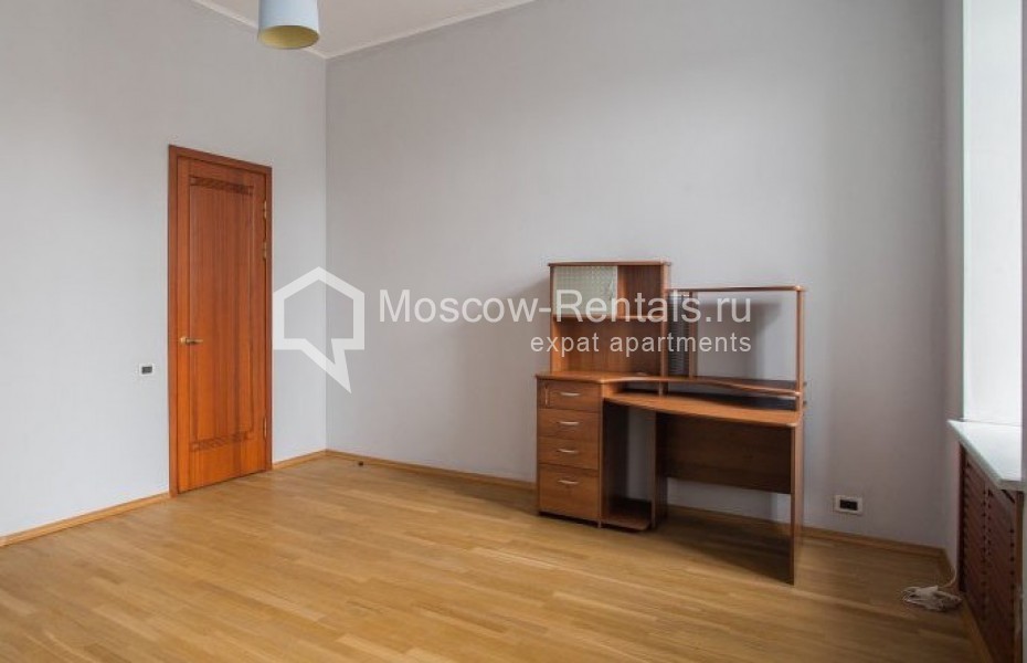 Photo #11 5-room (4 BR) apartment for <a href="http://moscow-rentals.ru/en/articles/long-term-rent" target="_blank">a long-term</a> rent
 in Russia, Moscow, Myasnitskaya str, 24