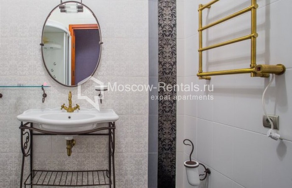 Photo #21 5-room (4 BR) apartment for <a href="http://moscow-rentals.ru/en/articles/long-term-rent" target="_blank">a long-term</a> rent
 in Russia, Moscow, Sretensky lane, 6/1С1