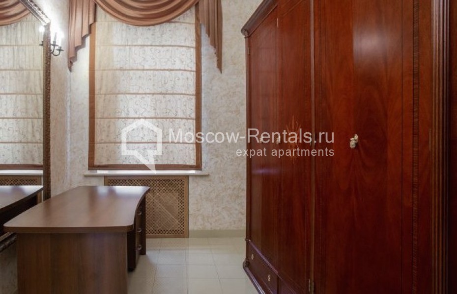 Photo #14 5-room (4 BR) apartment for <a href="http://moscow-rentals.ru/en/articles/long-term-rent" target="_blank">a long-term</a> rent
 in Russia, Moscow, Sretensky lane, 6/1С1