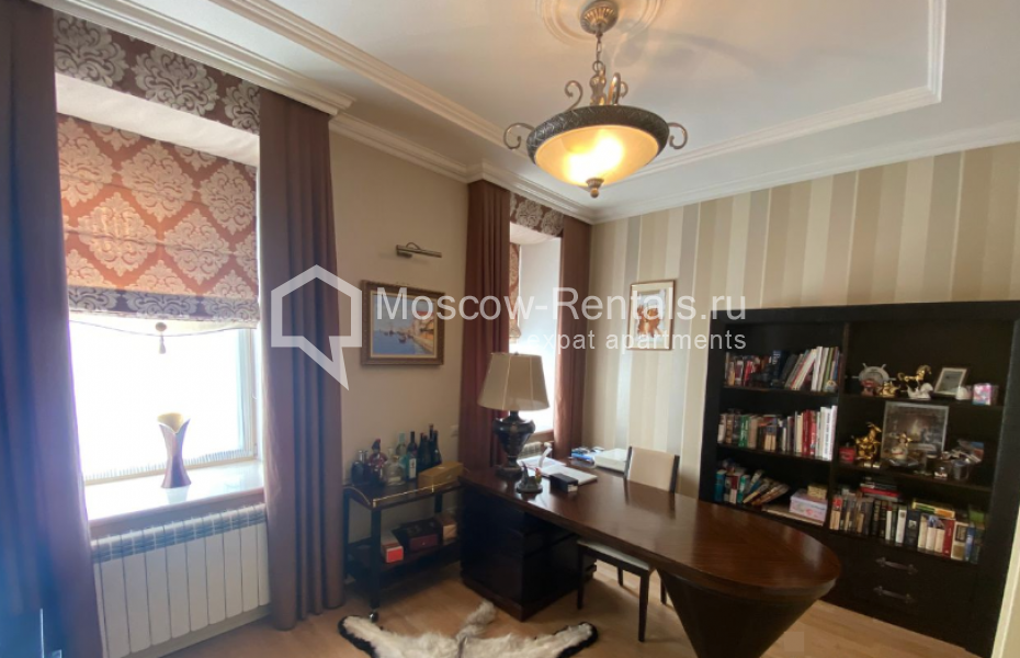 Photo #8 4-room (3 BR) apartment for <a href="http://moscow-rentals.ru/en/articles/long-term-rent" target="_blank">a long-term</a> rent
 in Russia, Moscow, Pushkarev lane, 11