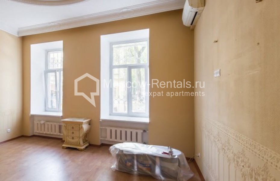Photo #8 5-room (4 BR) apartment for <a href="http://moscow-rentals.ru/en/articles/long-term-rent" target="_blank">a long-term</a> rent
 in Russia, Moscow, Basmannay str, 25/2