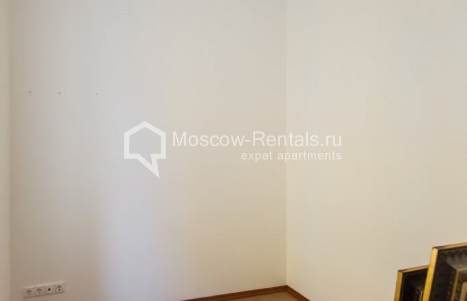 Photo #10 5-room (4 BR) apartment for <a href="http://moscow-rentals.ru/en/articles/long-term-rent" target="_blank">a long-term</a> rent
 in Russia, Moscow, Basmannay str, 25/2