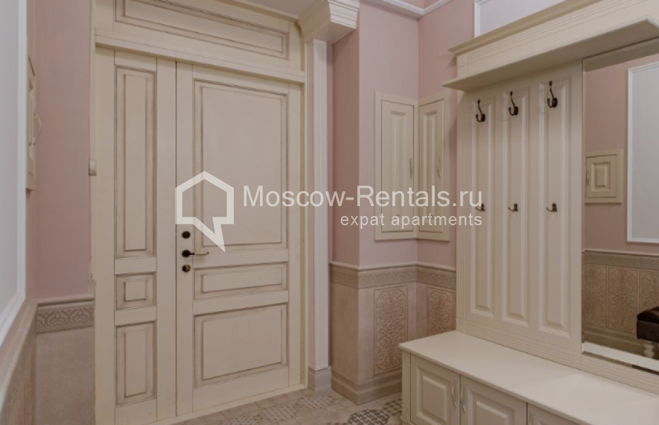 Photo #18 5-room (4 BR) apartment for <a href="http://moscow-rentals.ru/en/articles/long-term-rent" target="_blank">a long-term</a> rent
 in Russia, Moscow, Kamergerskyi lane, 5/7