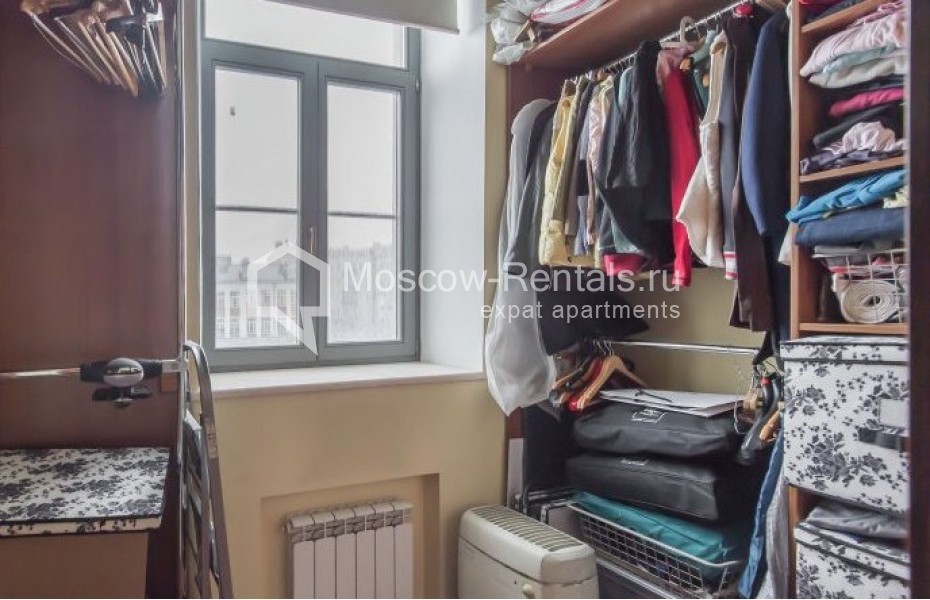 Photo #17 4-room (3 BR) apartment for <a href="http://moscow-rentals.ru/en/articles/long-term-rent" target="_blank">a long-term</a> rent
 in Russia, Moscow, Leontievskyi lane, 11