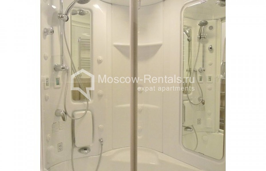 Photo #7 4-room (3 BR) apartment for <a href="http://moscow-rentals.ru/en/articles/long-term-rent" target="_blank">a long-term</a> rent
 in Russia, Moscow, Ostozhenka str, 7
