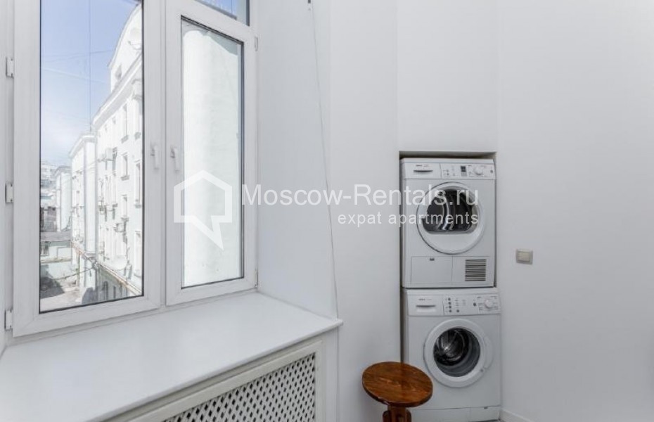 Photo #11 4-room (3 BR) apartment for <a href="http://moscow-rentals.ru/en/articles/long-term-rent" target="_blank">a long-term</a> rent
 in Russia, Moscow, Petrovka str, 17