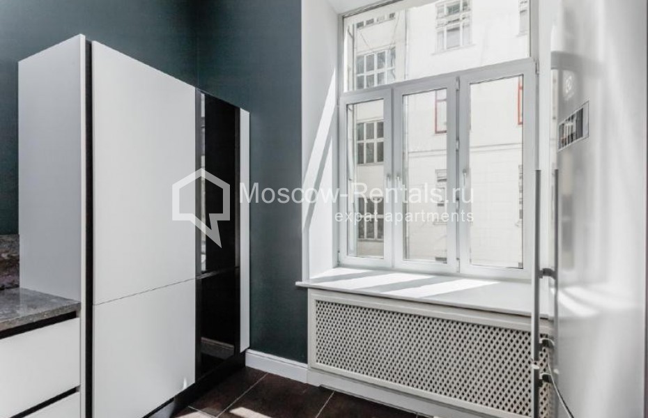 Photo #10 4-room (3 BR) apartment for <a href="http://moscow-rentals.ru/en/articles/long-term-rent" target="_blank">a long-term</a> rent
 in Russia, Moscow, Petrovka str, 17