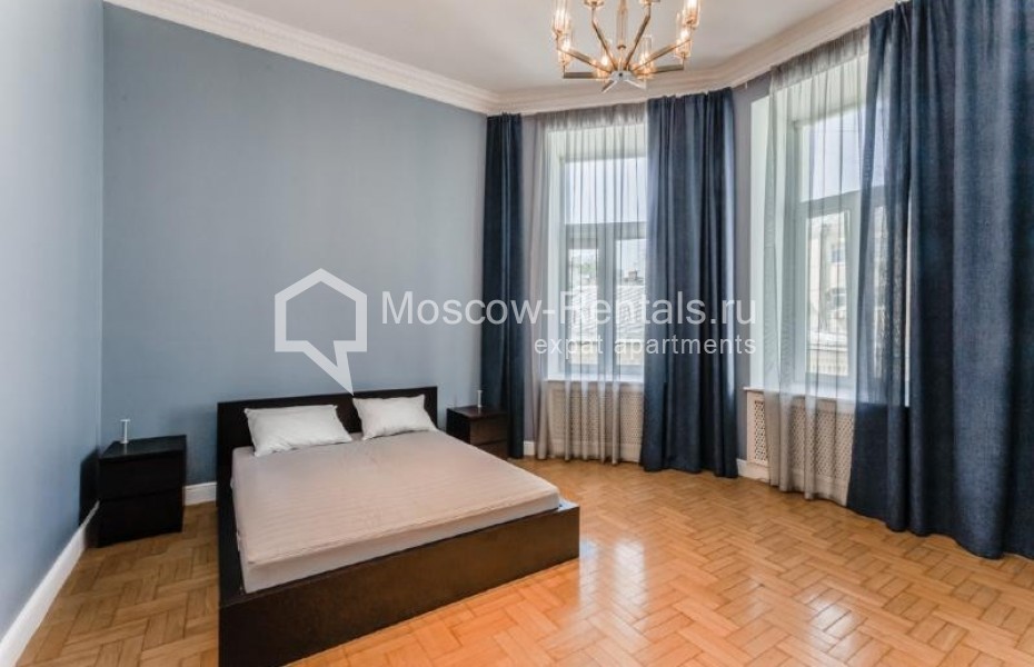 Photo #5 4-room (3 BR) apartment for <a href="http://moscow-rentals.ru/en/articles/long-term-rent" target="_blank">a long-term</a> rent
 in Russia, Moscow, Petrovka str, 17