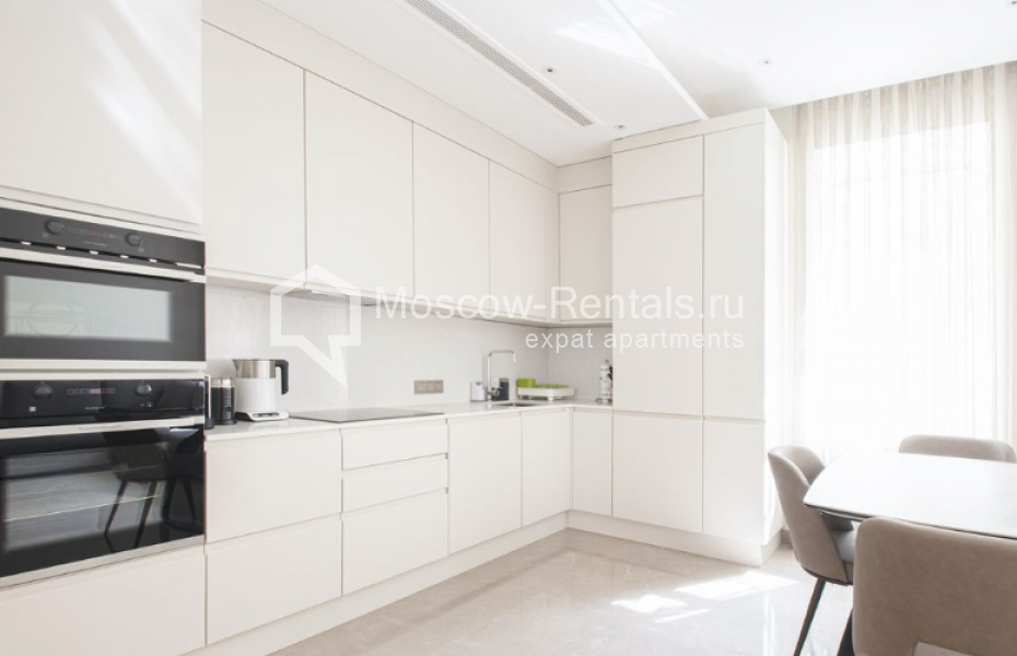Photo #1 3-room (2 BR) apartment for <a href="http://moscow-rentals.ru/en/articles/long-term-rent" target="_blank">a long-term</a> rent
 in Russia, Moscow, Tverskaya str, 6С5