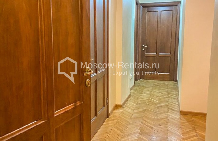 Photo #11 3-room (2 BR) apartment for <a href="http://moscow-rentals.ru/en/articles/long-term-rent" target="_blank">a long-term</a> rent
 in Russia, Moscow, Zoologicheskyi lane, 8