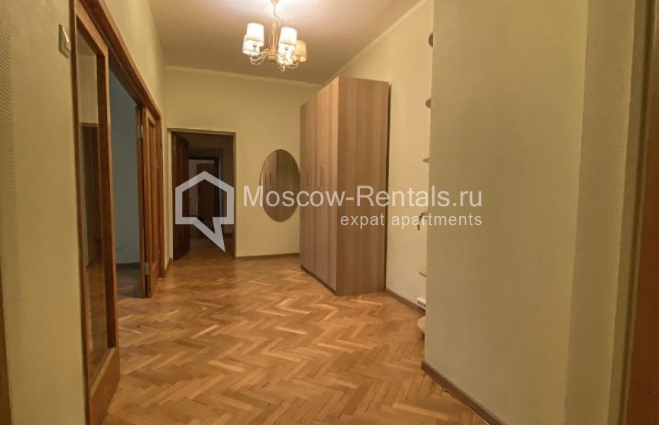 Photo #12 3-room (2 BR) apartment for <a href="http://moscow-rentals.ru/en/articles/long-term-rent" target="_blank">a long-term</a> rent
 in Russia, Moscow, Zoologicheskyi lane, 8