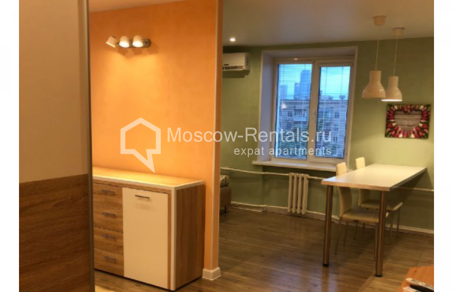 Photo #1 2-room (1 BR) apartment for <a href="http://moscow-rentals.ru/en/articles/long-term-rent" target="_blank">a long-term</a> rent
 in Russia, Moscow, B. Kondratievskyi lane, 10С1