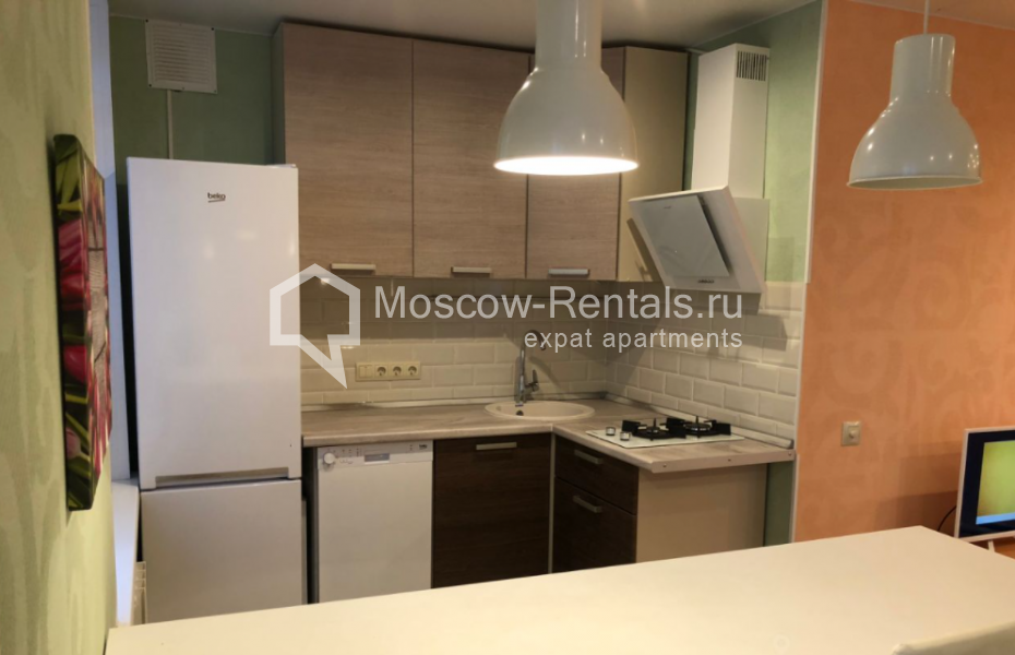 Photo #3 2-room (1 BR) apartment for <a href="http://moscow-rentals.ru/en/articles/long-term-rent" target="_blank">a long-term</a> rent
 in Russia, Moscow, B. Kondratievskyi lane, 10С1