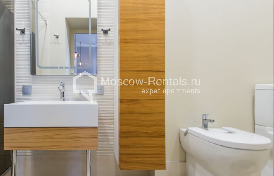 Photo #14 4-room (3 BR) apartment for <a href="http://moscow-rentals.ru/en/articles/long-term-rent" target="_blank">a long-term</a> rent
 in Russia, Moscow, Nikitskyi blv, 12