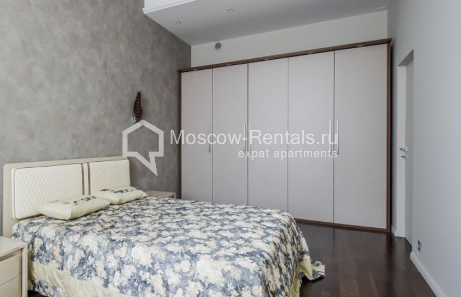 Photo #11 4-room (3 BR) apartment for <a href="http://moscow-rentals.ru/en/articles/long-term-rent" target="_blank">a long-term</a> rent
 in Russia, Moscow, Nikitskyi blv, 12