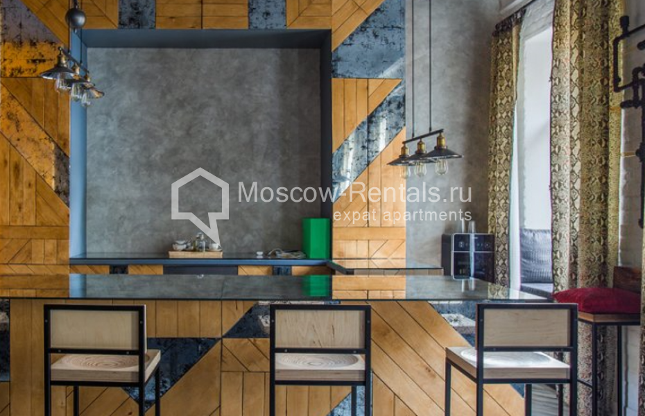 Photo #6 2-room (1 BR) apartment for <a href="http://moscow-rentals.ru/en/articles/long-term-rent" target="_blank">a long-term</a> rent
 in Russia, Moscow, Starokonushennyi lane, 45