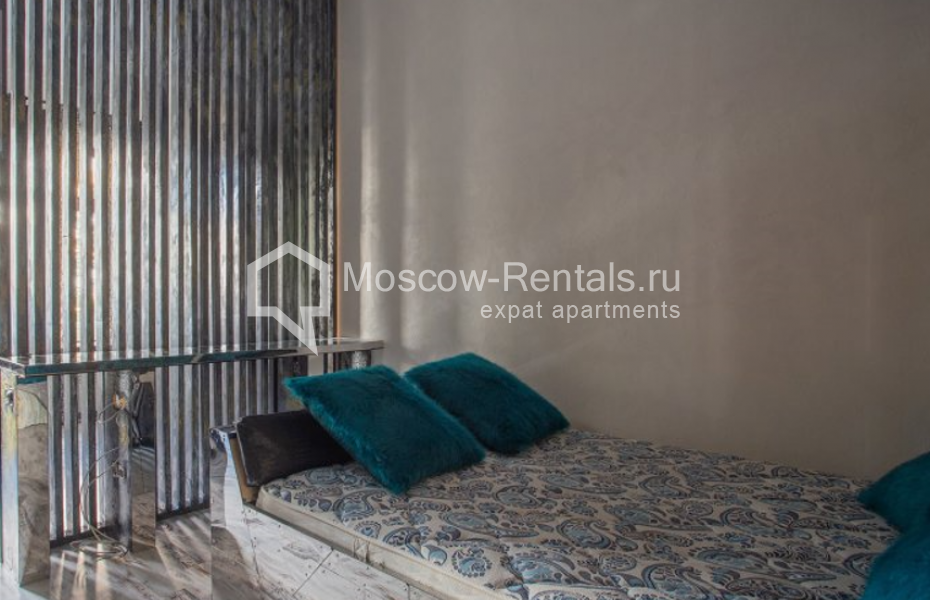 Photo #9 2-room (1 BR) apartment for <a href="http://moscow-rentals.ru/en/articles/long-term-rent" target="_blank">a long-term</a> rent
 in Russia, Moscow, Starokonushennyi lane, 45