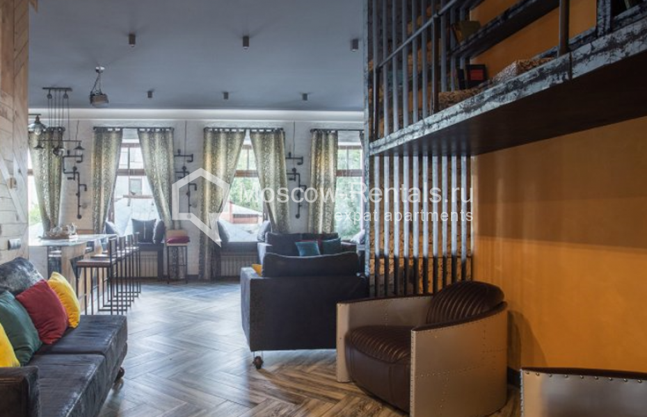 Photo #1 2-room (1 BR) apartment for <a href="http://moscow-rentals.ru/en/articles/long-term-rent" target="_blank">a long-term</a> rent
 in Russia, Moscow, Starokonushennyi lane, 45