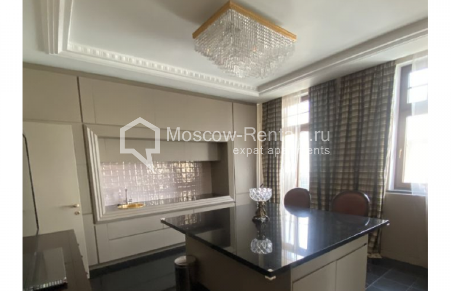 Photo #7 4-room (3 BR) apartment for <a href="http://moscow-rentals.ru/en/articles/long-term-rent" target="_blank">a long-term</a> rent
 in Russia, Moscow, Staromonetnsyi lane, 18