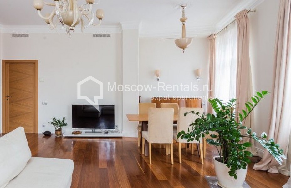 Photo #2 3-room (2 BR) apartment for <a href="http://moscow-rentals.ru/en/articles/long-term-rent" target="_blank">a long-term</a> rent
 in Russia, Moscow, B. Gnezdnikovskyi lane, 3