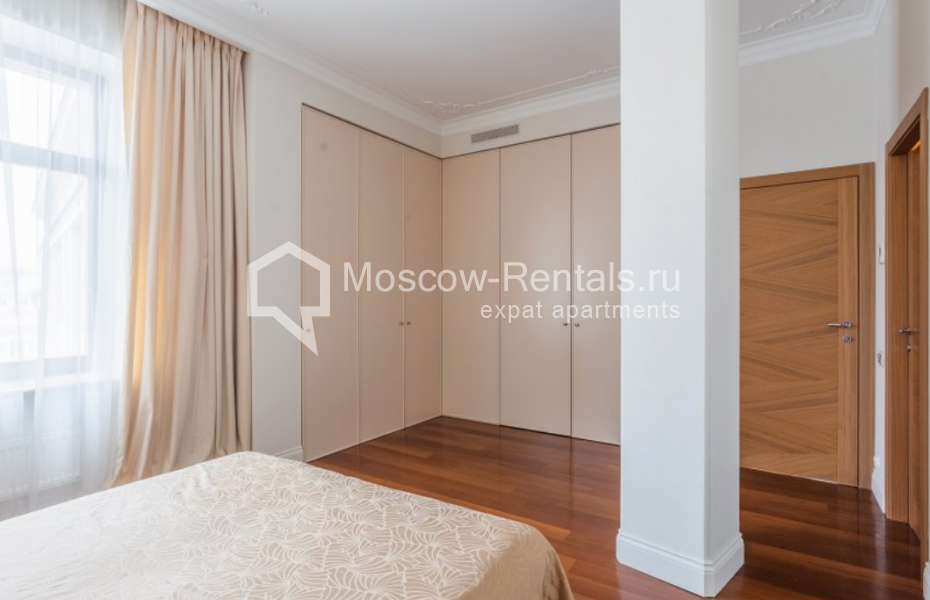 Photo #7 3-room (2 BR) apartment for <a href="http://moscow-rentals.ru/en/articles/long-term-rent" target="_blank">a long-term</a> rent
 in Russia, Moscow, B. Gnezdnikovskyi lane, 3