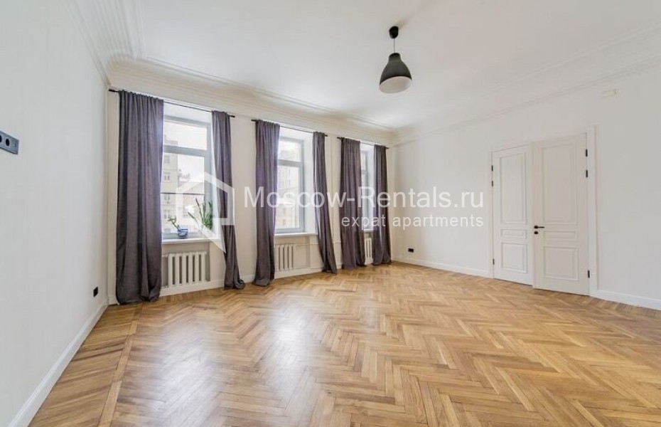 Photo #3 6-room (5 BR) apartment for <a href="http://moscow-rentals.ru/en/articles/long-term-rent" target="_blank">a long-term</a> rent
 in Russia, Moscow, Sadovo-Kudrinskaya str, 23С1