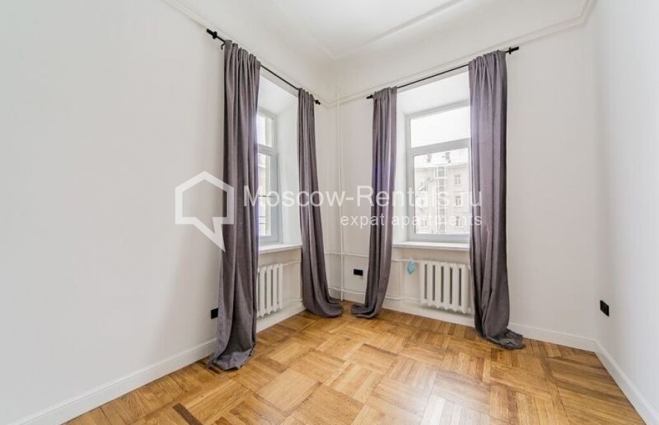 Photo #6 6-room (5 BR) apartment for <a href="http://moscow-rentals.ru/en/articles/long-term-rent" target="_blank">a long-term</a> rent
 in Russia, Moscow, Sadovo-Kudrinskaya str, 23С1