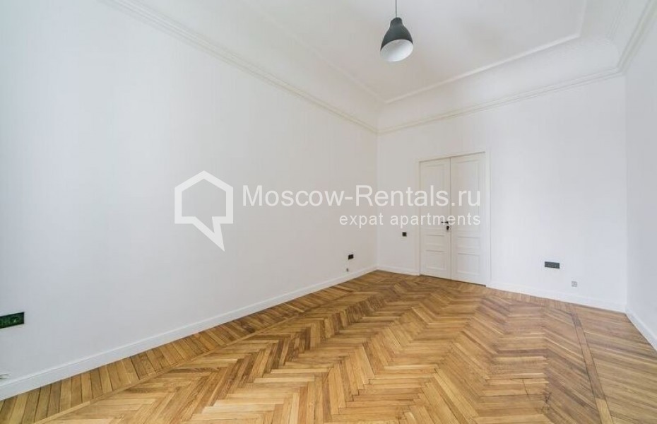 Photo #11 6-room (5 BR) apartment for <a href="http://moscow-rentals.ru/en/articles/long-term-rent" target="_blank">a long-term</a> rent
 in Russia, Moscow, Sadovo-Kudrinskaya str, 23С1