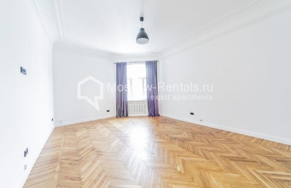 Photo #8 6-room (5 BR) apartment for <a href="http://moscow-rentals.ru/en/articles/long-term-rent" target="_blank">a long-term</a> rent
 in Russia, Moscow, Sadovo-Kudrinskaya str, 23С1
