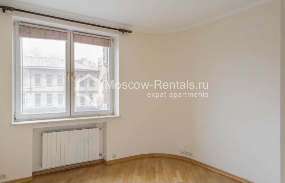 Photo #9 3-room (2 BR) apartment for <a href="http://moscow-rentals.ru/en/articles/long-term-rent" target="_blank">a long-term</a> rent
 in Russia, Moscow, B. Gruzinskaya str, 37С2