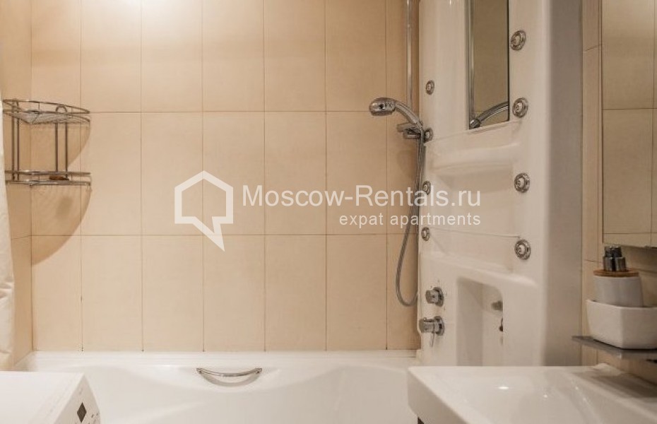 Photo #7 2-room (1 BR) apartment for <a href="http://moscow-rentals.ru/en/articles/long-term-rent" target="_blank">a long-term</a> rent
 in Russia, Moscow, Novinskyi blv, 15