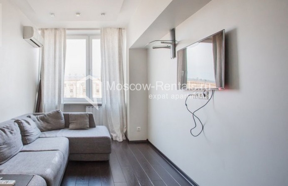 Photo #1 2-room (1 BR) apartment for <a href="http://moscow-rentals.ru/en/articles/long-term-rent" target="_blank">a long-term</a> rent
 in Russia, Moscow, Novinskyi blv, 15