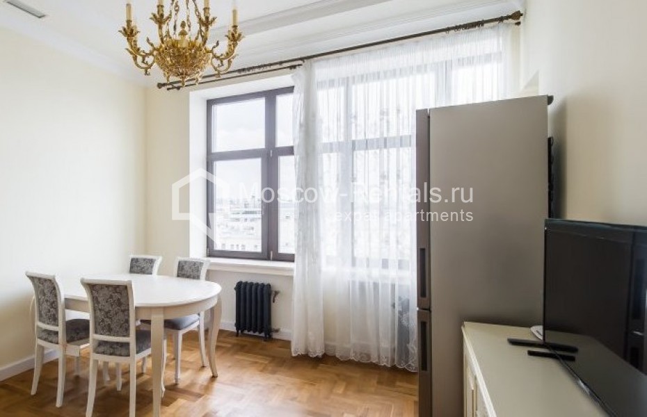 Photo #1 2-room (1 BR) apartment for <a href="http://moscow-rentals.ru/en/articles/long-term-rent" target="_blank">a long-term</a> rent
 in Russia, Moscow, B. Dmitrovka str, 7/5С2